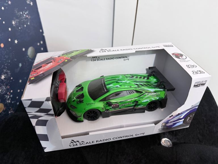 Brand New 1:24 Scale Green Radio Control Racing Car