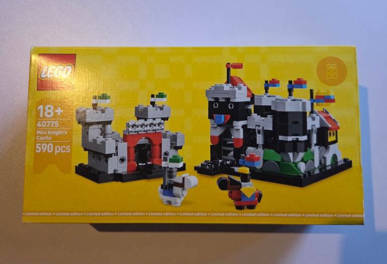 image for LEGO GWP - Mini Knight's Castle (40775) - Limited Edition