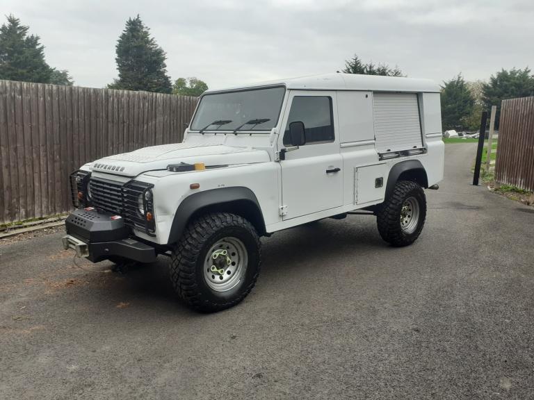 2014 Land Rover Defender 110 TDCI 2.2 HARDTOP WITH ROLLER SHUTTER SIDES EX UTILTY + VAT  PANEL VA...