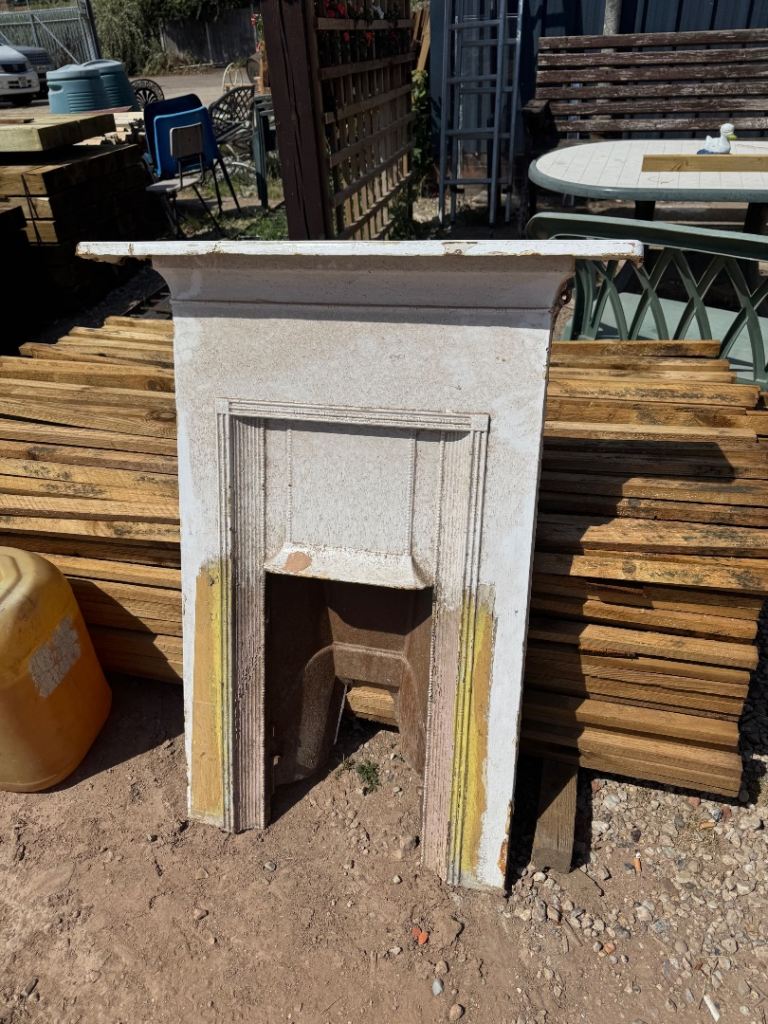 Old Fireplace Surround – White, Fair Condition