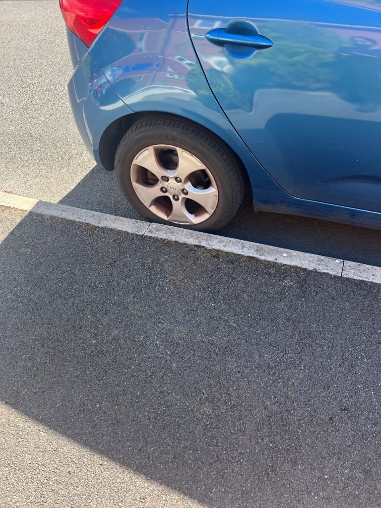 Kia, VENGA, Hatchback, 2010, Manual, 1396 (cc), 5 doors