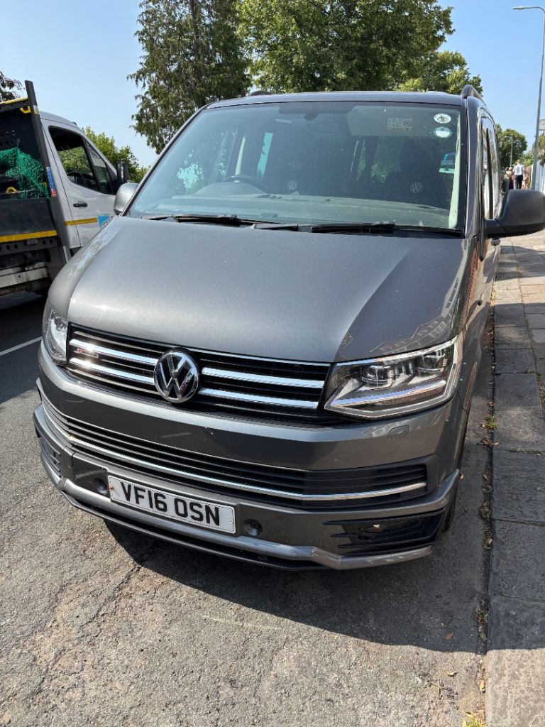 VW Transporter Kombi T6 2016