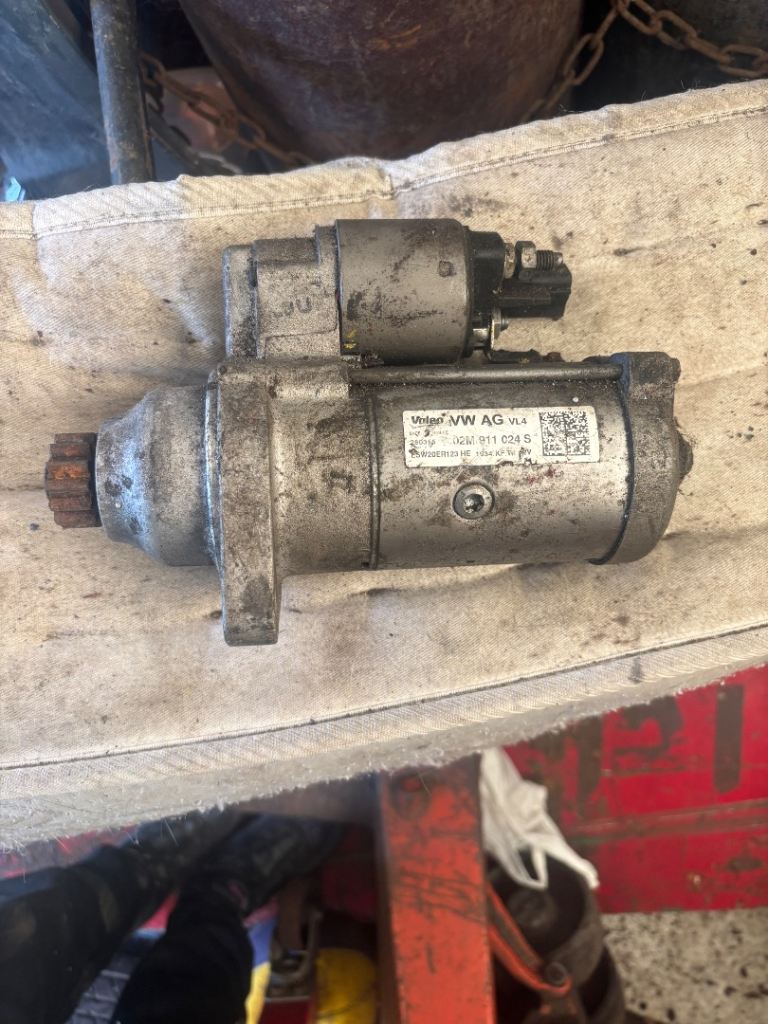 Starter Motor VW Golf. Jetta. Audi  02M911024S