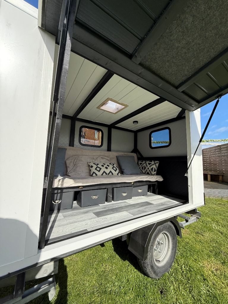 Camping trailer Squaredrop teardrop