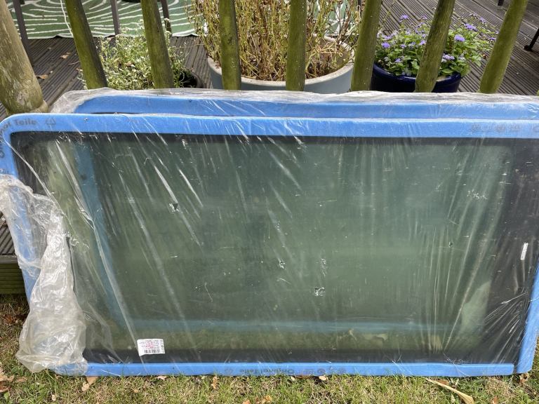 REDUCED New VW T5 side windows x 2 