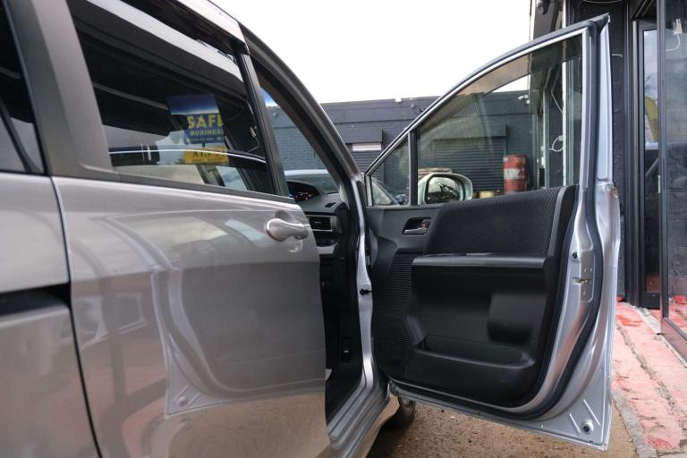 2025 Honda Freed Hybrid - 1 Owner HYBRID ELECTRIC Automatic