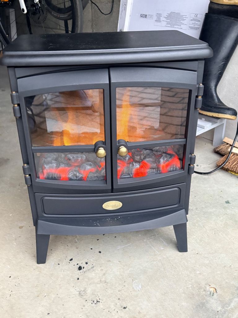 Electric Fireplace Heater with Flame Effect – Black, Good Condition