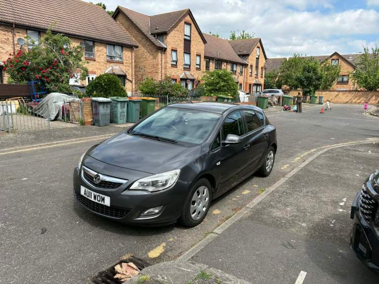 Vauxhall, ASTRA, Hatchback, 2011, Manual, 1598 (cc), 5 doors