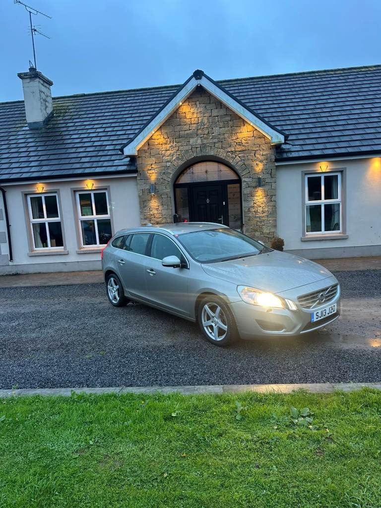 Volvo, V60, Estate, 2013, Manual, 1984 (cc), 5 doors