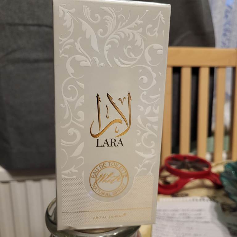 LARA WHITE EAU DE TOILETTE 