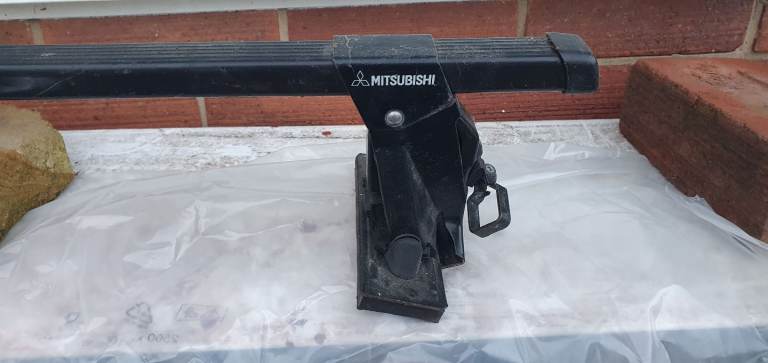Mitsubishi k74 roof rack 