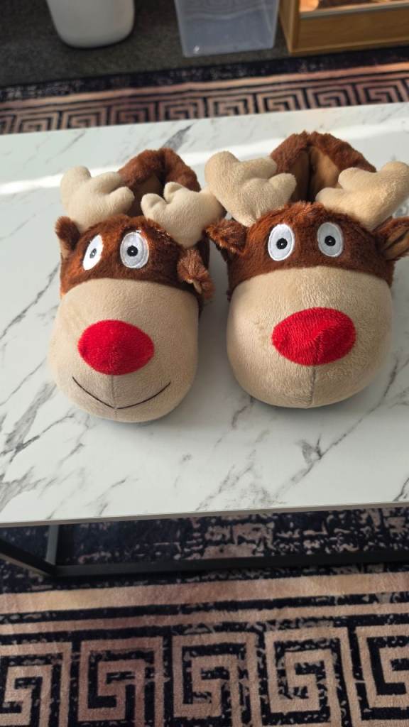 Reindeer. Christmas slipers