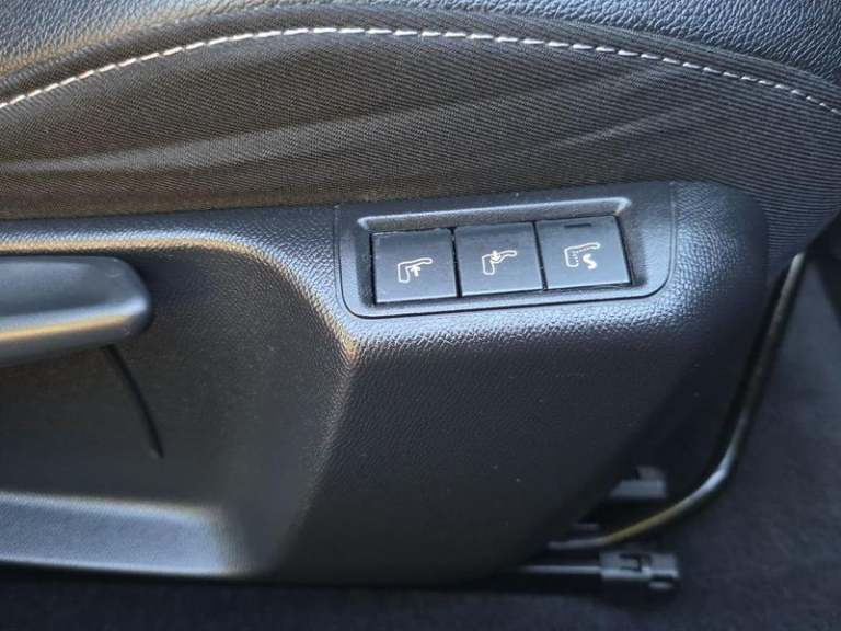 2022 Vauxhall Mokka Electric 50kWh Ultimate SUV 5dr Electric Auto (136 ps) Automatic Hatchback El...