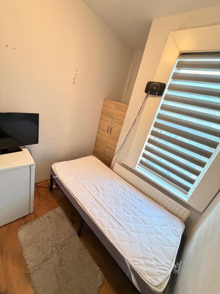 🍁 Cozy Single Room – Seven Sisters, N15📍