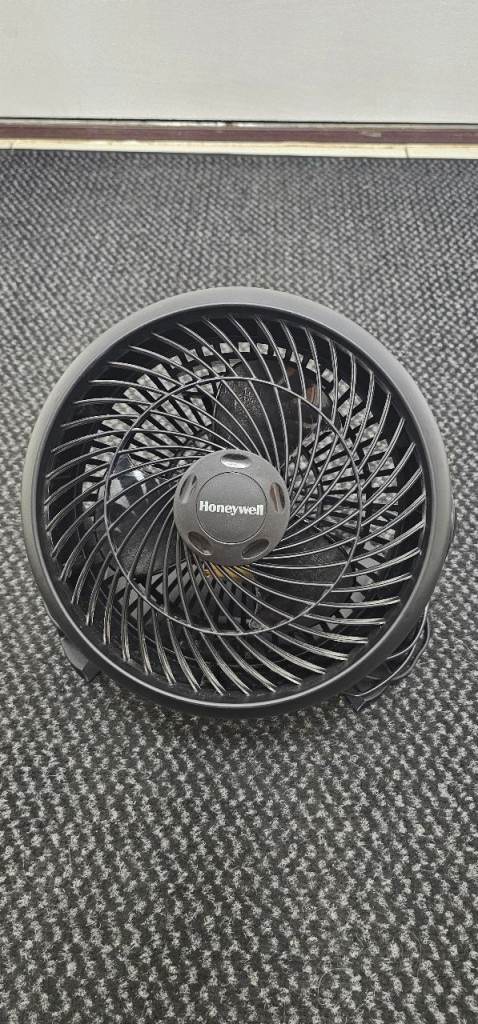 Honeywell Black Desk Fan - Good Condition