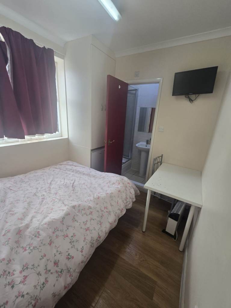 Double Ensuits Woith Billls £750