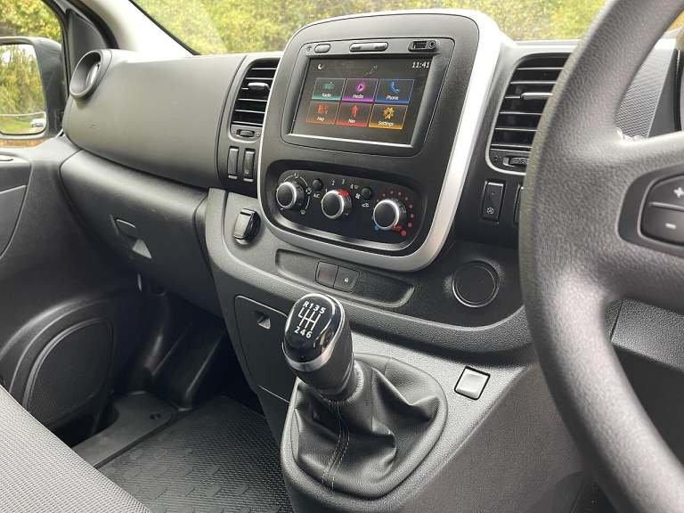 2021 Renault Trafic SL30 ENERGY dCi 120 Business Van PANEL VAN DIESEL Manual