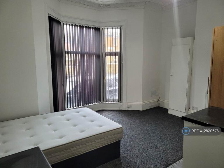 Studio flat in Preston New Road, Blackburn, BB2 (#2820578)