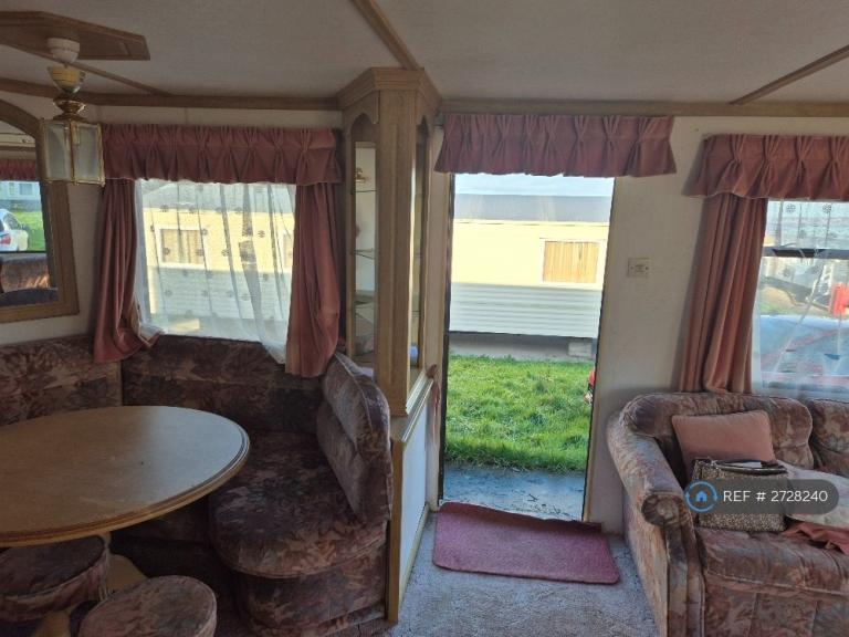 2 bedroom house in Caravan Plot Behind Old Tavern, Llanerch-Y-Mor, Holywell, CH (2 bed) (#2728240)