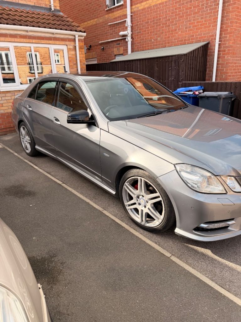 Mercedes-Benz, E CLASS, Saloon, 2012, Semi-Auto, 2143 (cc), 4 doors