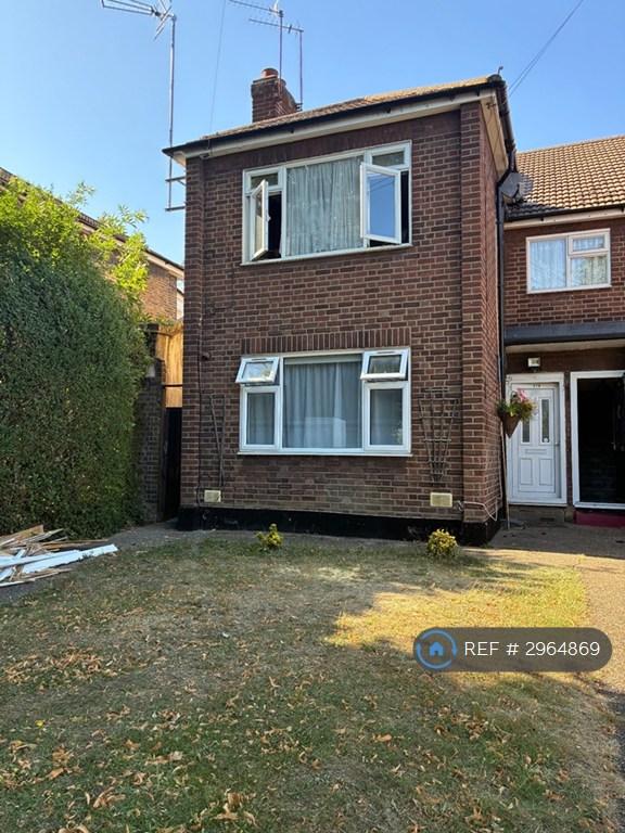 1 bedroom in Windsor Road, London, E7 (#2964869)