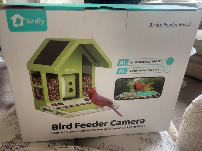 Birdfy bird feeder brand new 