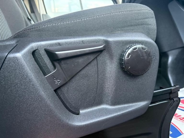 2017 Ford Transit 2.2 TDCi 125ps H2 15 Seater Trend NA DIESEL Manual