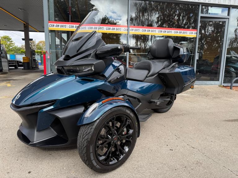 2020 CAN-AM SPYDER RT LIMITED 1330cc 6 speed semi automatic trike Petrol Blue