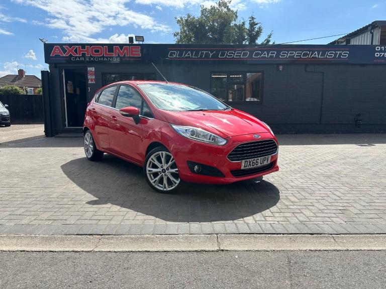 Ford Fiesta 1.0 EcoBoost 125 Titanium 5dr ideal 1st car Petrol