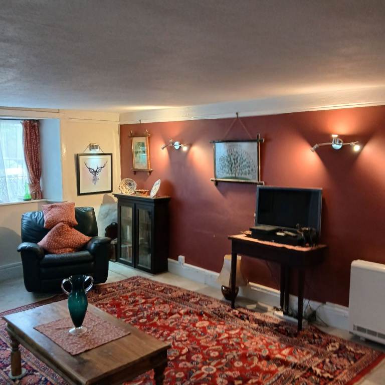 Spacious Double bedroom with private staircase  