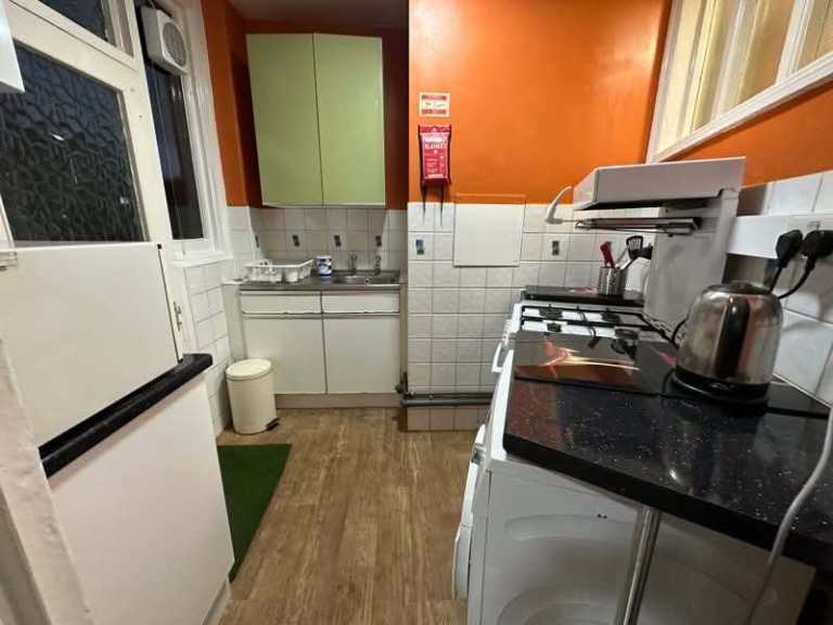 Double room in cheap price with 50£ discount 