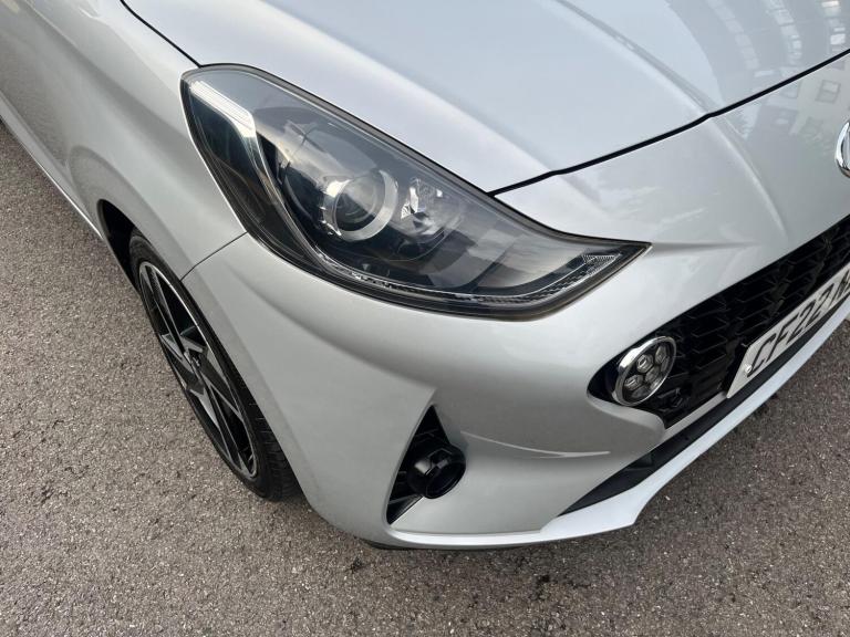 2022 Hyundai i10 1.0 Premium Euro 6 (s/s) 5dr HATCHBACK Petrol Manual