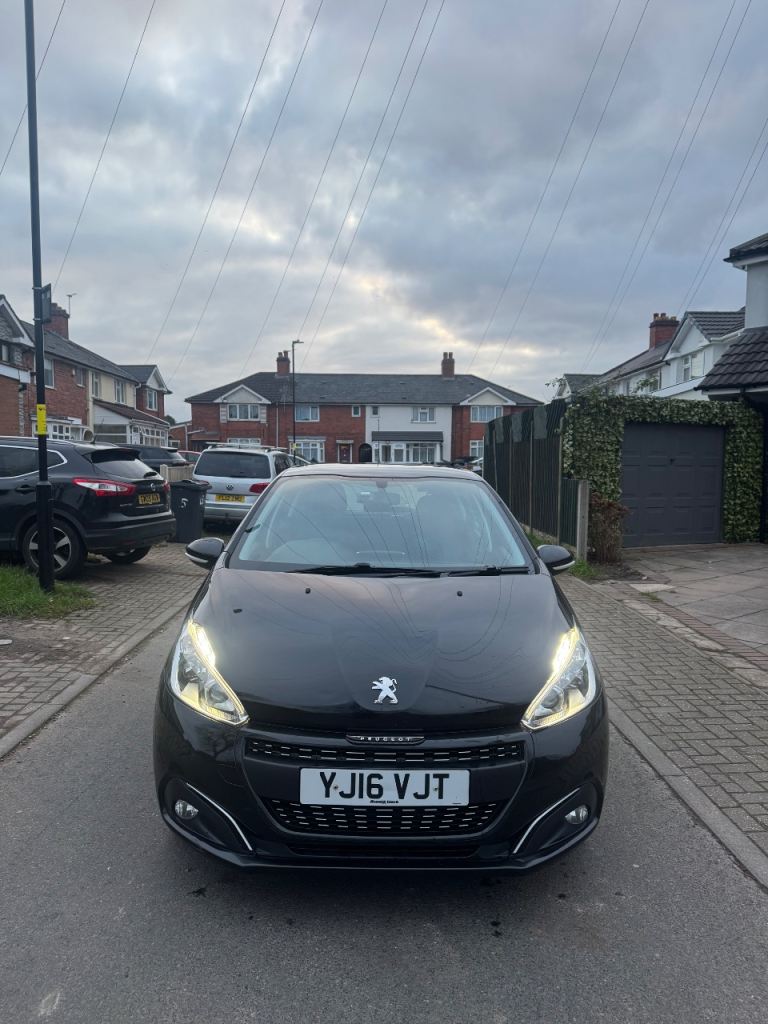 Peugeot, 208, Hatchback, 2016, Manual, 1199 (cc), 5 doors