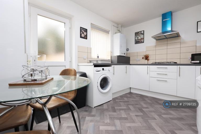 2 bedroom house in Myrtle Drive, Rogerstone, Newport, NP10 (2 bed) (#2739735)