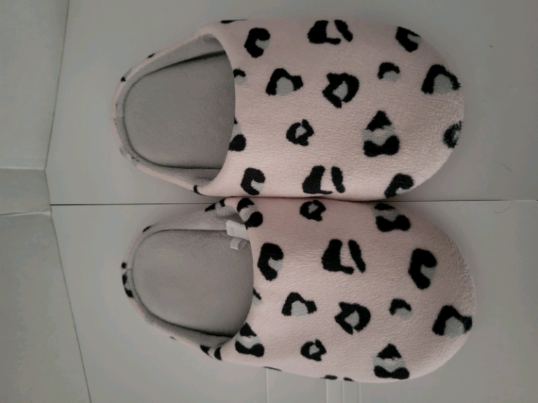 Girls Slippers size 13