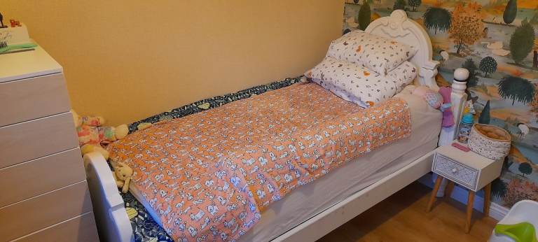 Beautiful single bed (and mattress by request)