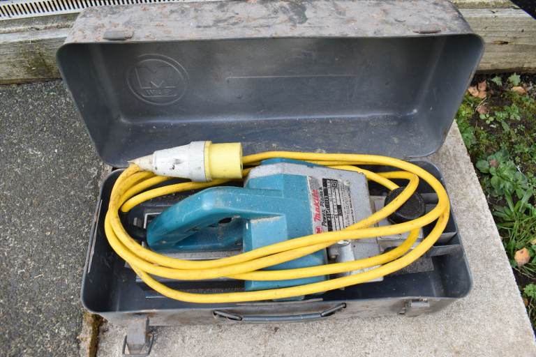 110v makita planer 1100