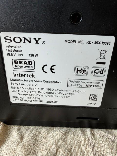 2x Sony 49-inch TVs plus Toshiba 24-inch TV