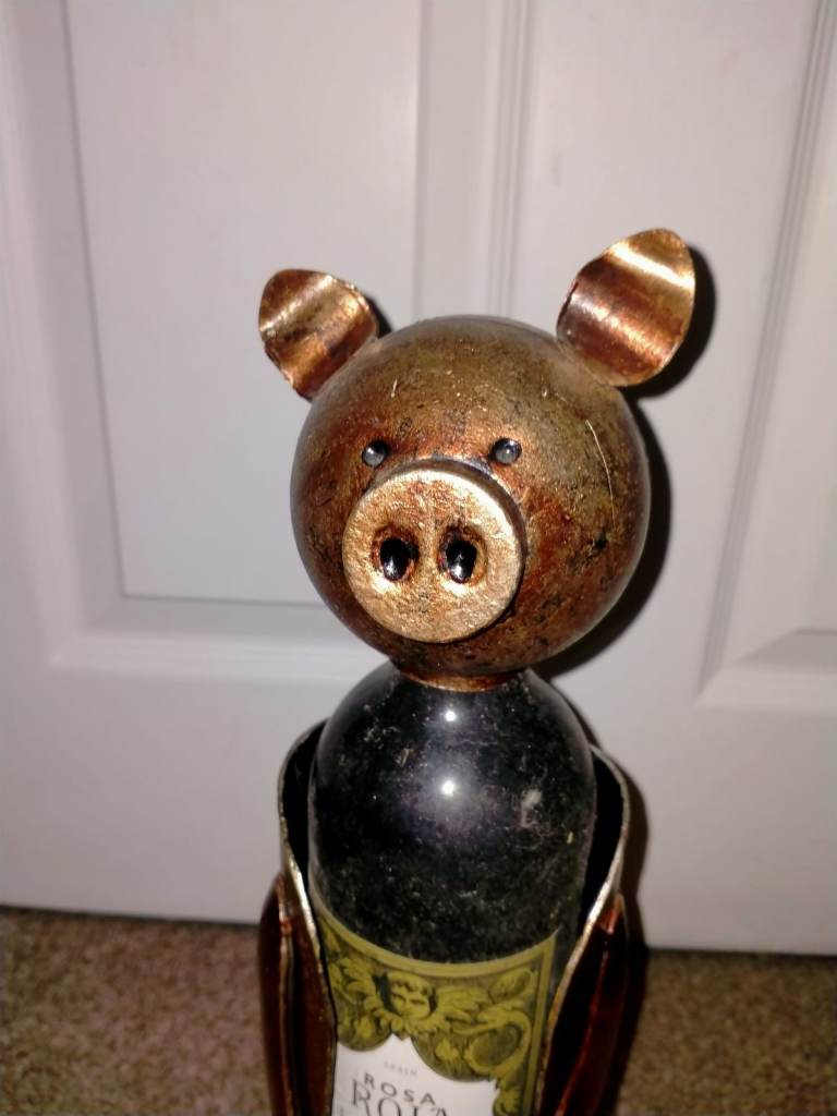 Metal Pig Wine bottle holder