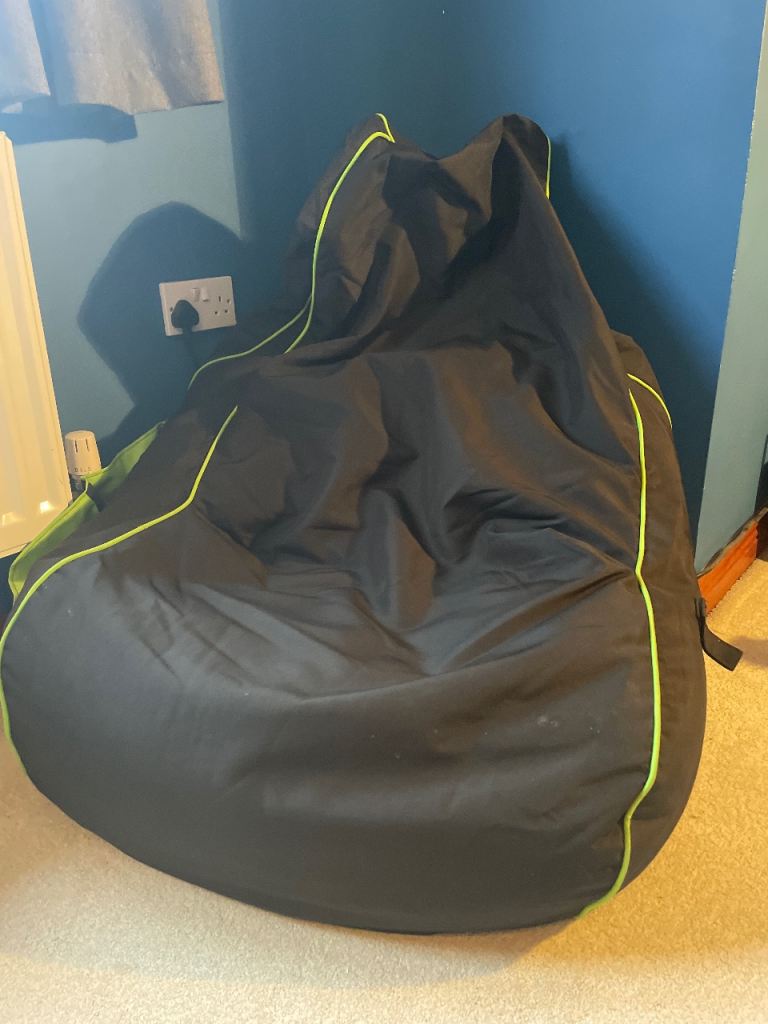 Black and green Bean Bag Chair – Good Condition