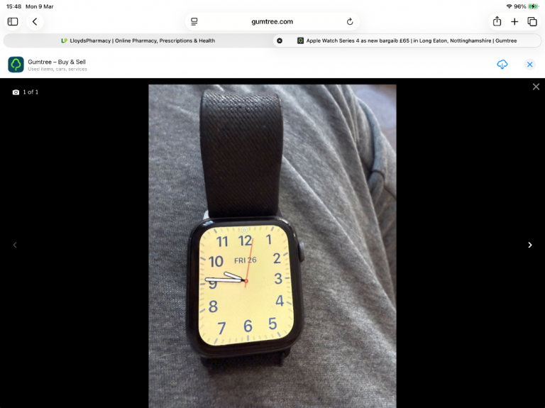 Apple Watch Series 4 GPS – Black, as new 