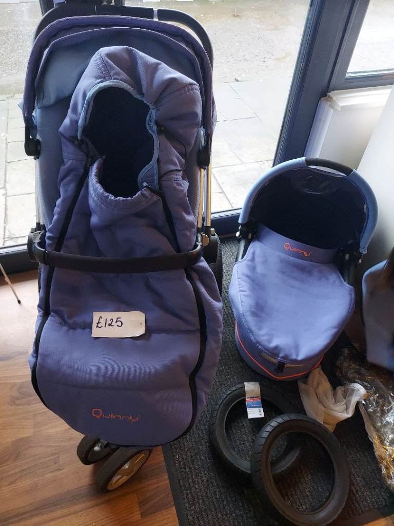 Quinny pram set 