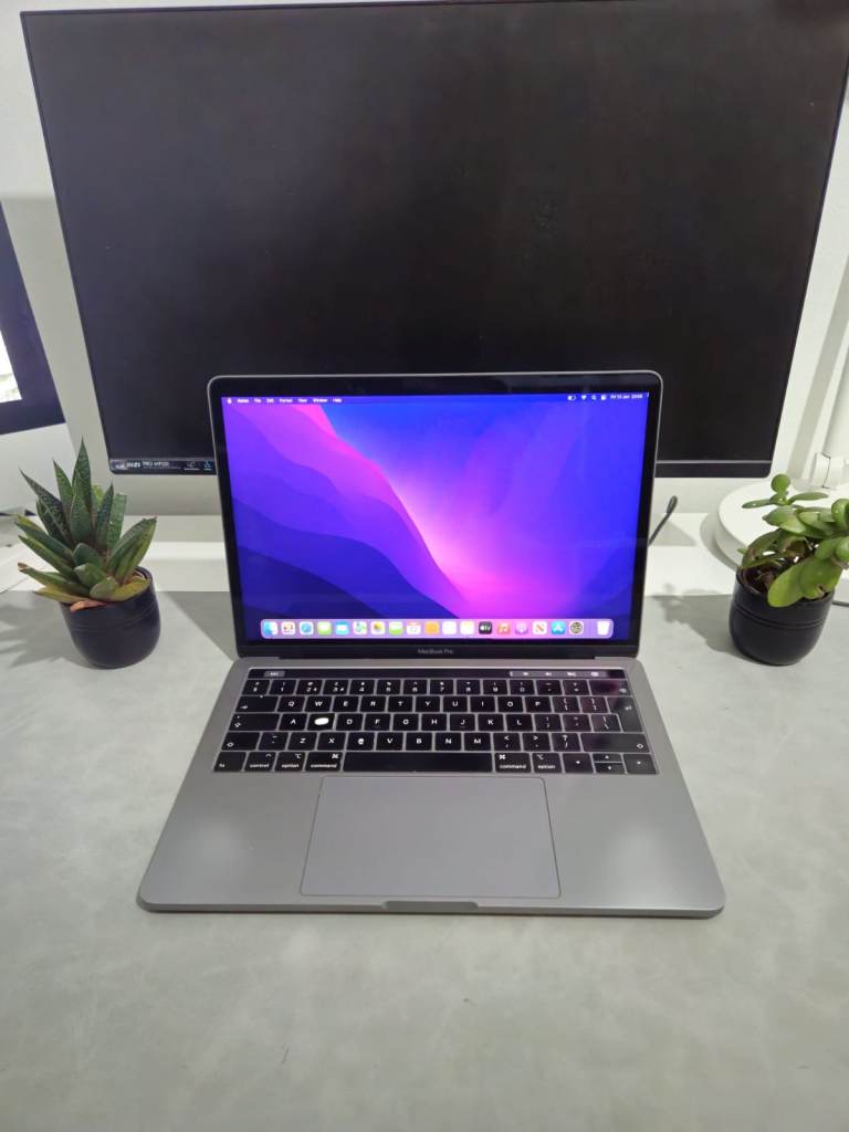 MacBook Pro 13 in 2019 , High Specs 