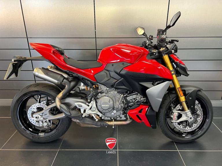 2025 DUCATI STREETFIGHTER V2 S