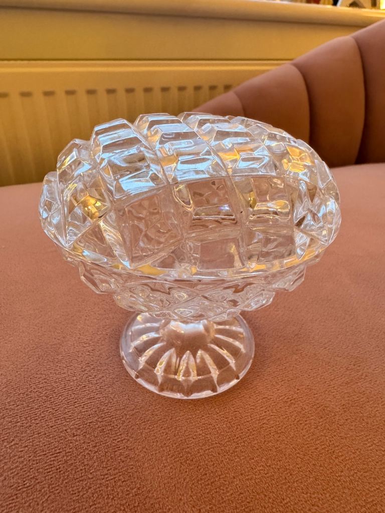 Small lidded crystal bowl