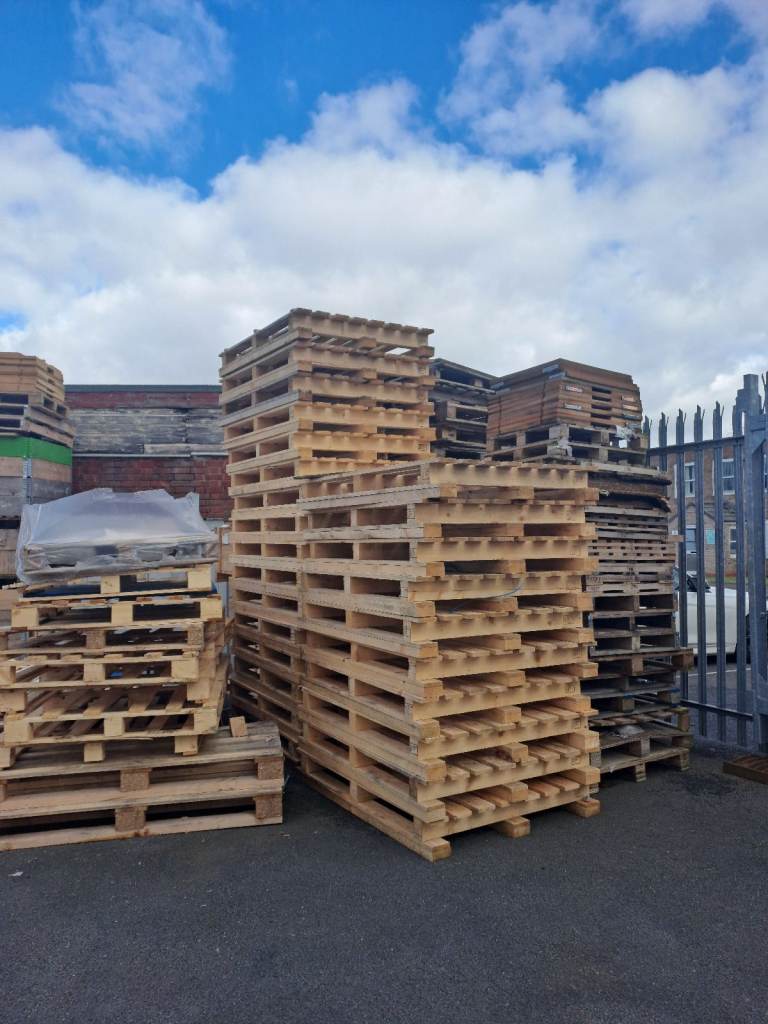 Pallets 1 Ton Rated Heavy Duty Solid Build - *Price subject to quantity*