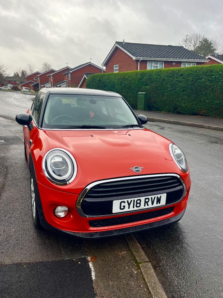 Stunning MINI Cooper 1.5L - Low Mileage & Full Service History