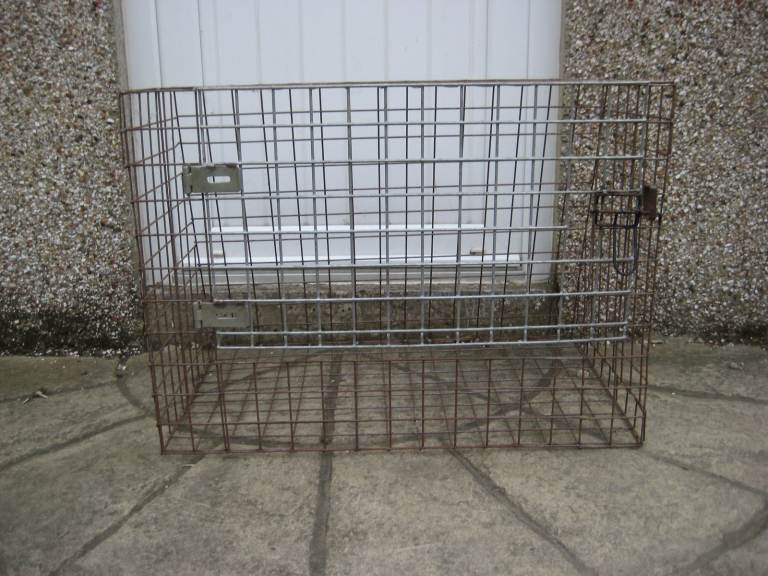 Dog crate for Car