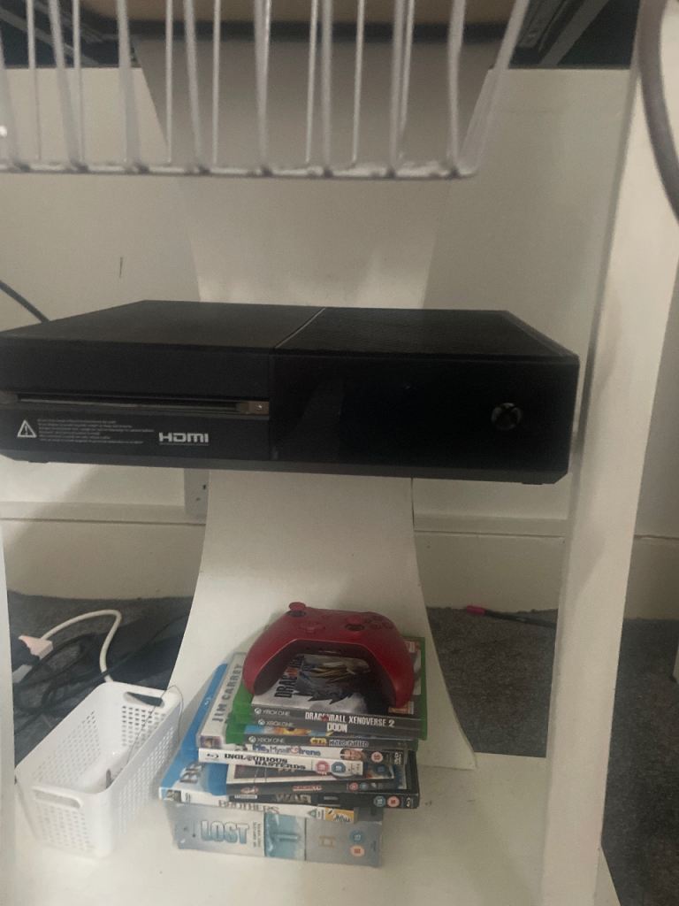Xbox One Console with Red Controller and Games – Good Condition