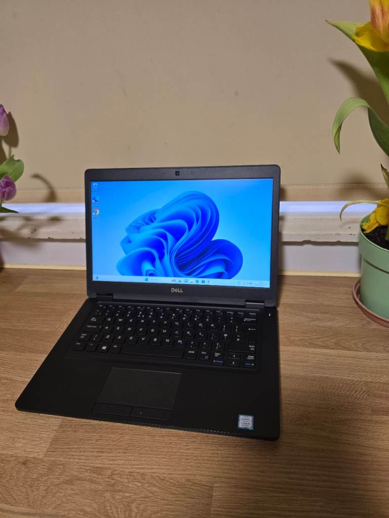 Dell latitude laptop i5 8gb ram 256gb ssd 